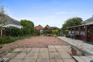 Photo 33- click for photo gallery